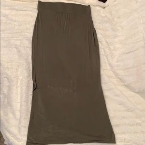 Green maxi skirt
